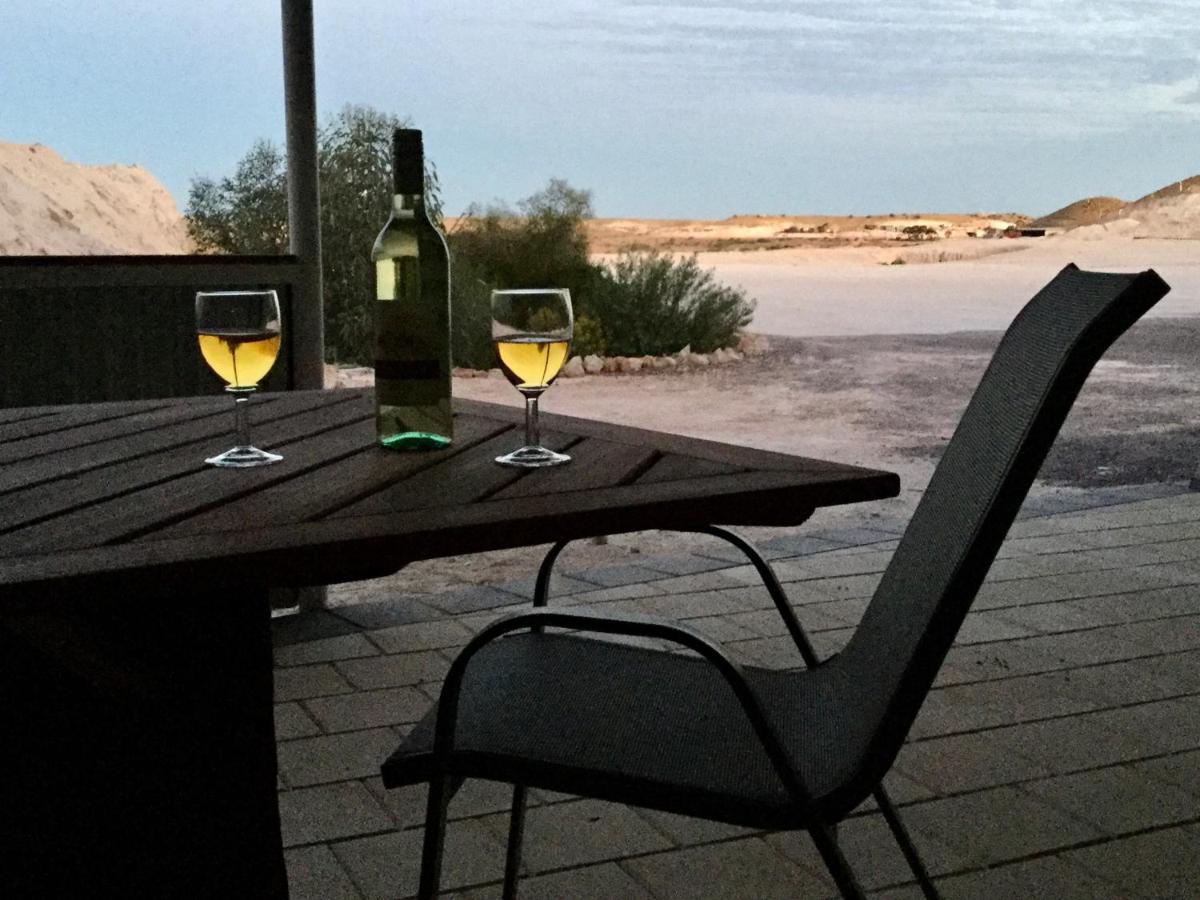 Dug Out B&B Coober Pedy Esterno foto